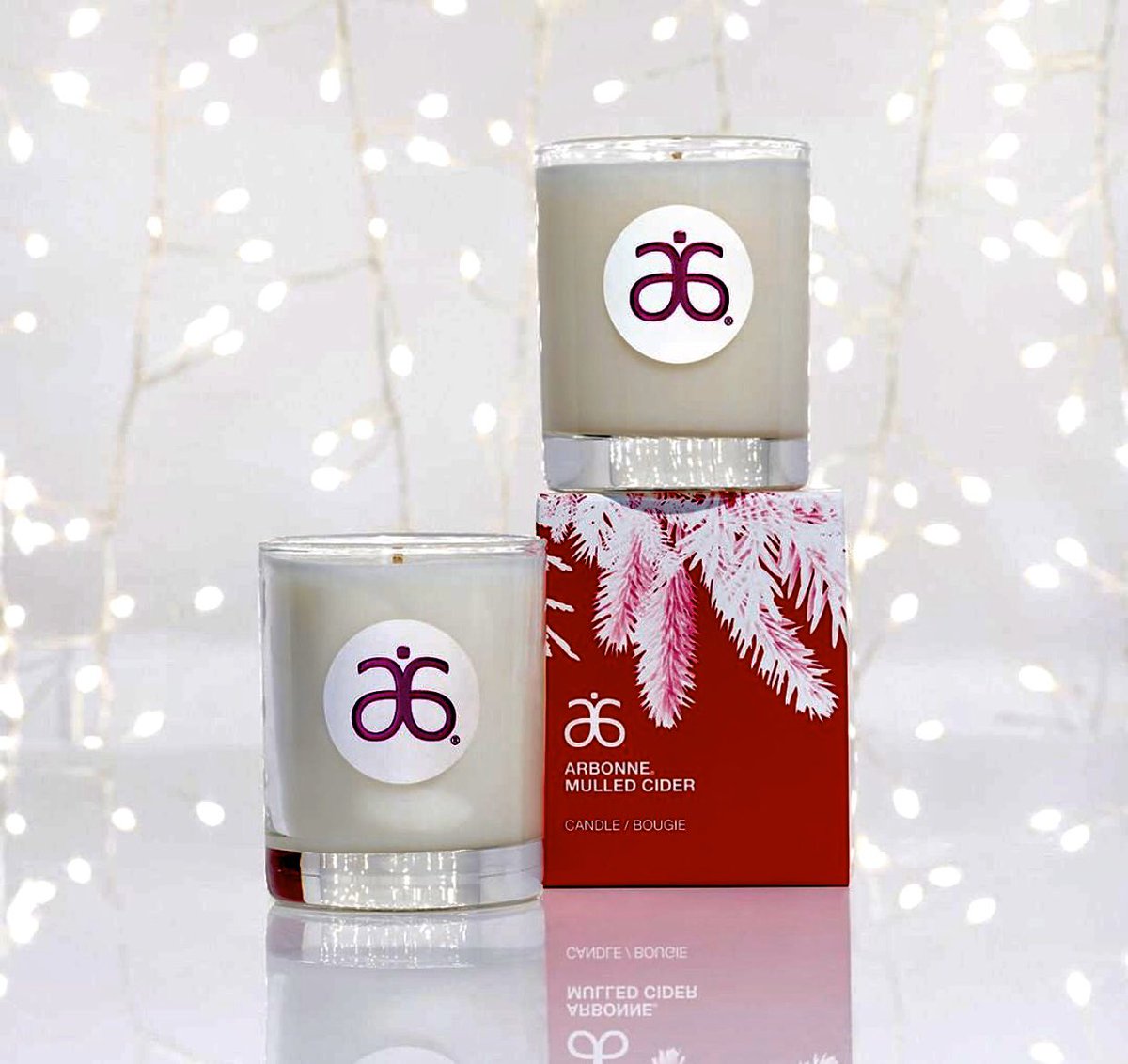 Who doesn’t love the relaxing glow of candles! Let the scent of warm mulled cider￼ fill your home with this￼ hand poured coconut￼ wax blend candle. #holidaycandle #arbonne #mulledcider #nontoxic ￼￼￼￼