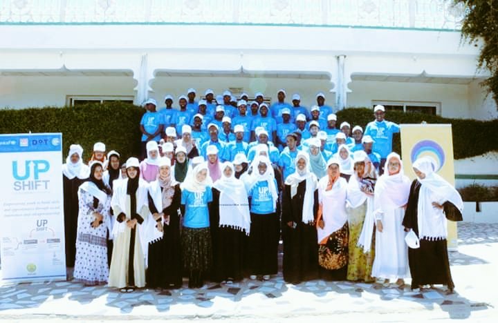 fatoum_ismail's tweet photo. Today we started the activity in which 50 Somaliland youth come together to provide technological solutions for #challenges .
 #Upshift module. High spirit, great ideas and strong bond 😎 #GenerationUnlimited 2019💕 https://t.co/OD9HDo0nPn
