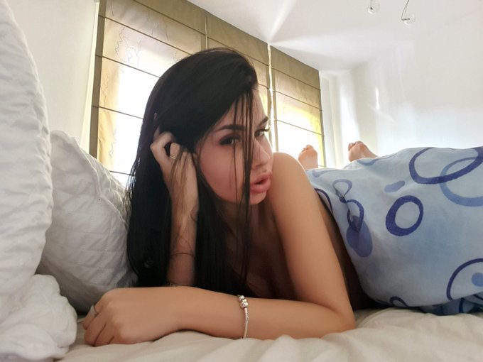 #ThursdayMotivation #SereneSophie  You can have an exceptional😋🌡morning! Only I have the💗🔓secret for🤫  Unlock<a href="/tag/thursdaymotivation"class="tags">#ThursdayMotivation</a><a href="/tag/serenesophie"class="tags">#SereneSophie</a>
