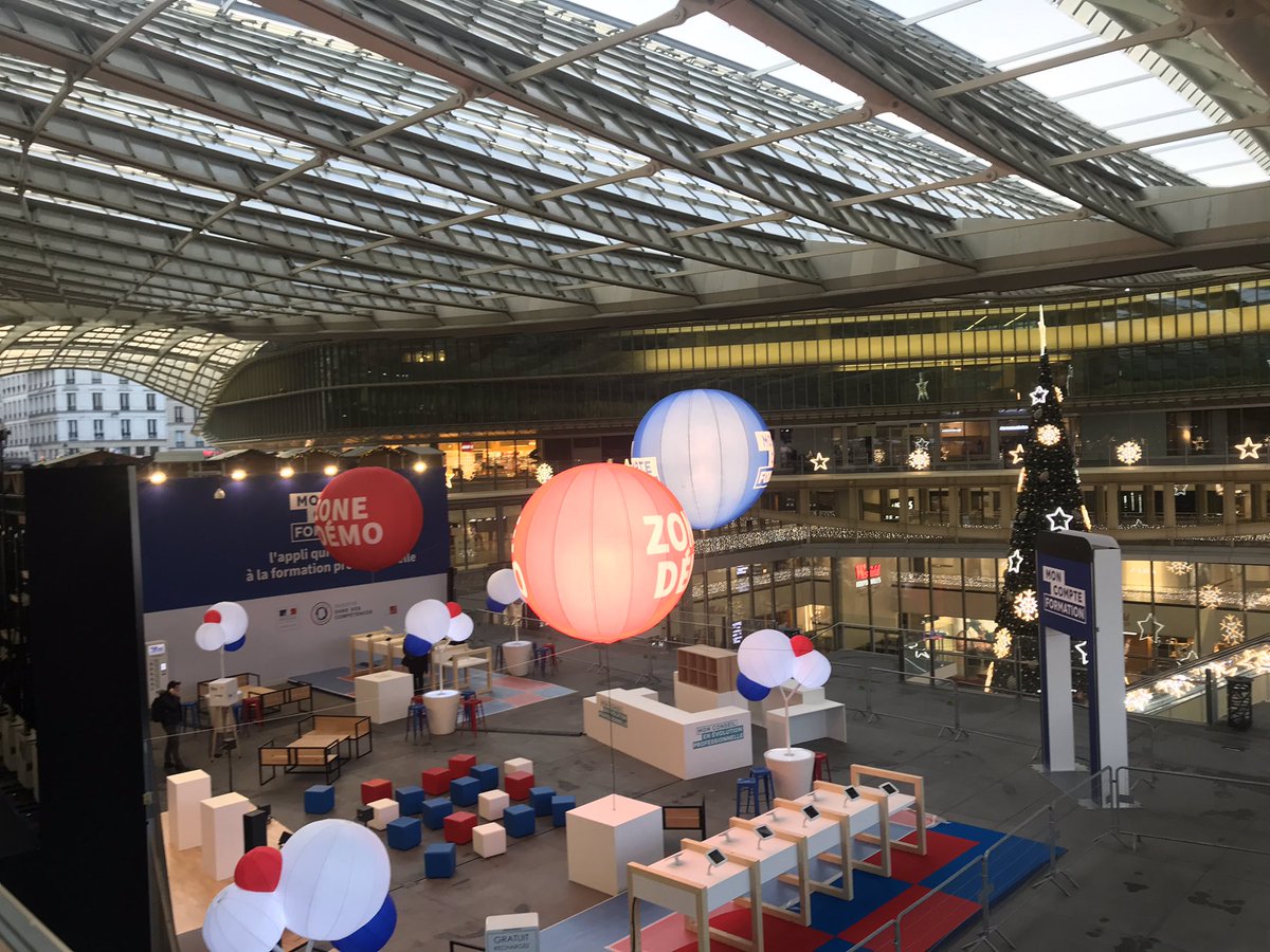 julia_kosinski's tweet photo. Rendez-vous à partir de 11h sous la Canopée du centre de shopping Westfield forum des halles #MonCompteFormation #Forpro #FormationJePasseAlAction https://t.co/jSXZ055Oy0