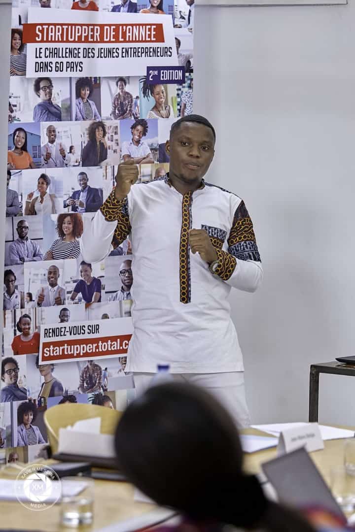 #TotalStartupperChallenge_2k19. Permit me share with you some pitching tips this morning. In situations of no balloting or in situations of Random Selection, Always thrive to go first. Being the first to pitch has nothing but advantages. #PitchingTips #entrepreneurship #Startups