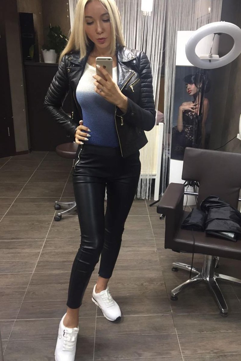 #LeatherPants #LeatherLeggings #LeatherJacket #BlackLeather #LoveLeather #Leather #LinL #LadiesInLeather