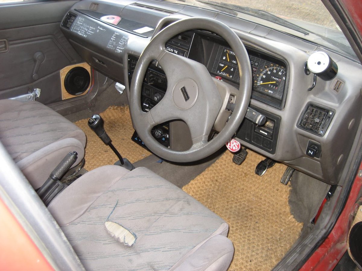 It’s travelled the world

It’s got a Rev Counter

It’s got a spare gearbox

#MaestroMadness2020 #MaestroMadnessRoadTrip #SupportVehicle #TeamPCRC #ProstateCancer #ProstateCancerAwareness