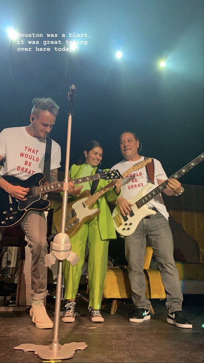 miaxac's tweet photo. y’all know alessia’s gonna be on twitter tonight so let’s flood her timeline to celebrate the last night of #TPOGTour!!!! quote this with ur fav pics from tour and copy the caption so we can make it a train https://t.co/iDoiJjp4kz