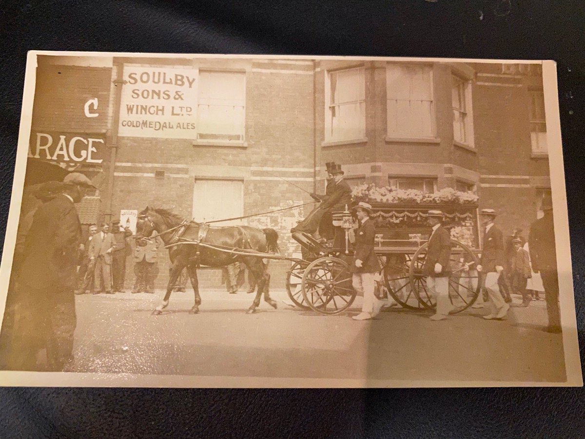 LostPubsProject's tweet image. Anyone know the name or location of this Soulby Winch pub?