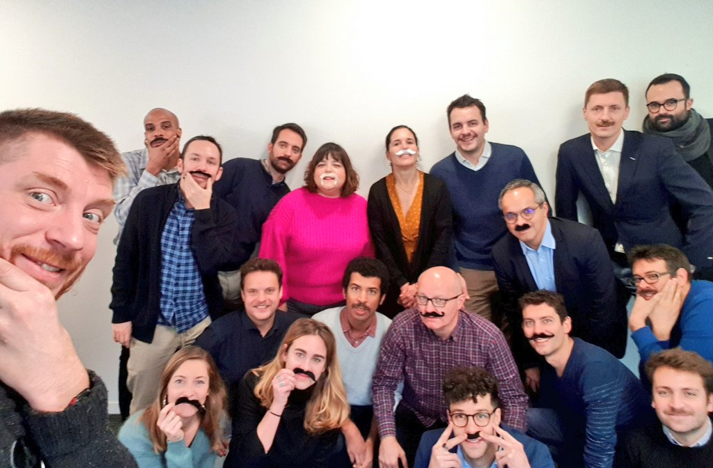 EaGuerch's tweet image. #Movember2019 de l&apos; #AXAAgileCenter  x #AXAGuildeUX merci à tous d&apos;avoir joué le jeu !
Hop 4 vraies moustaches et 15 &quot;fausses&quot; moustaches pour #AXAAtoutCoeur