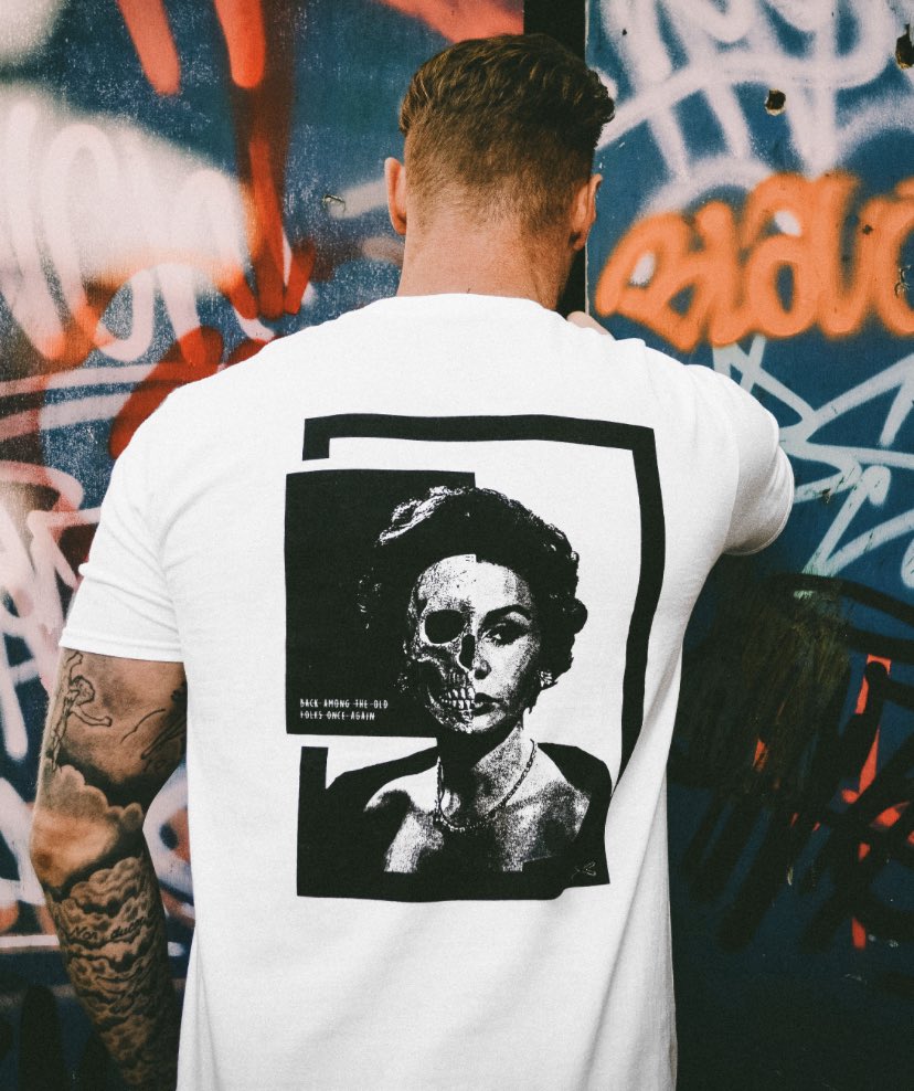 We are Extinct Beings. A streetwear brand for the lost voices. For the mavericks who dare to live outside the lines. With us? #Clothing #Streetwear #ClothingBrand #ForTheOutOfThisWorld #Tshirt #ExtinctBeings #StreetFashion