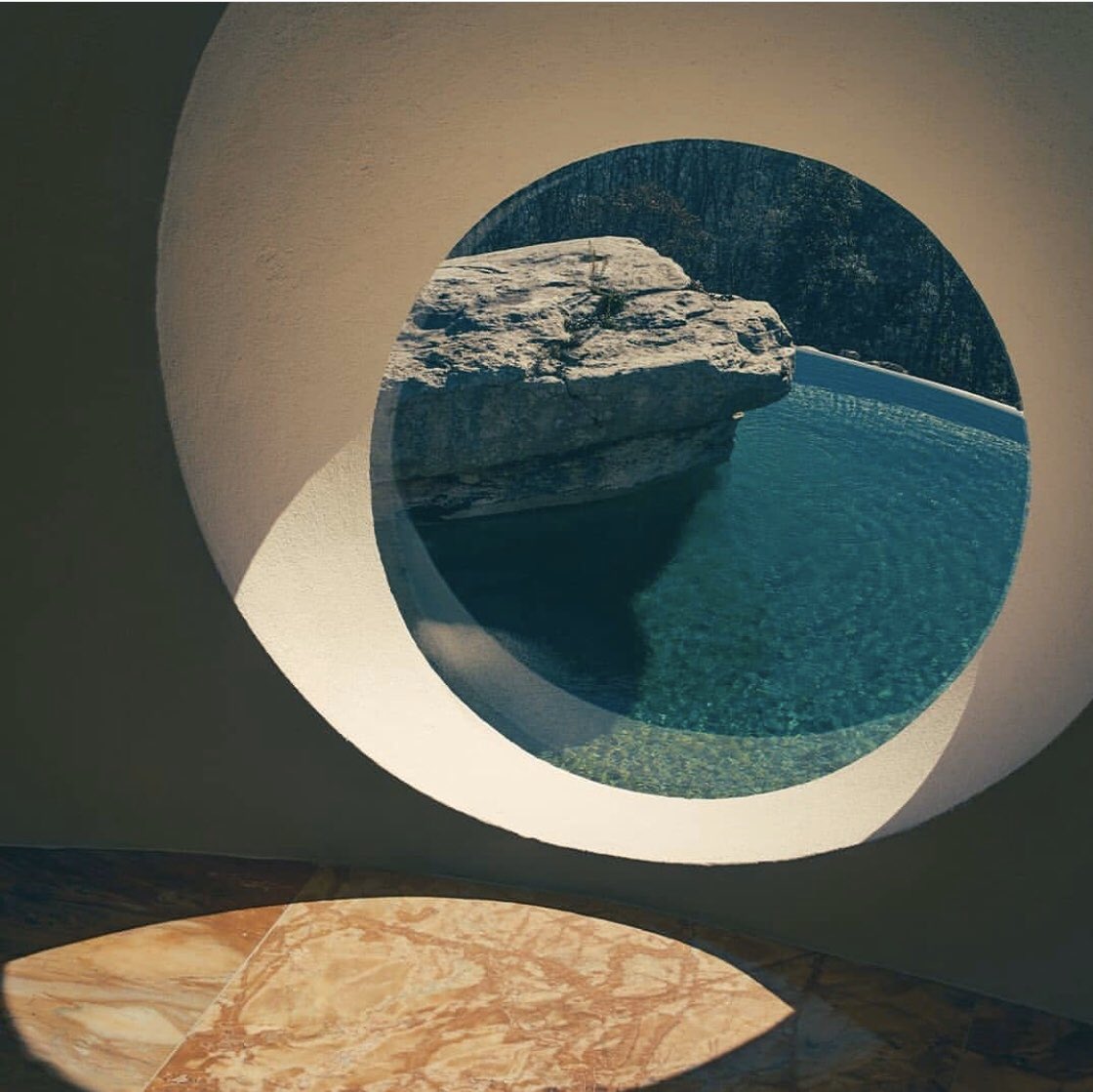 regglissprod's tweet photo. Shooting in the best photo locations.
Photographer: Romain Laprade
#photoproduction #photolocations #locationmanager #decorphotography #productioncompany #locationhouse #southoffrance https://t.co/jmi3ZLwMq1