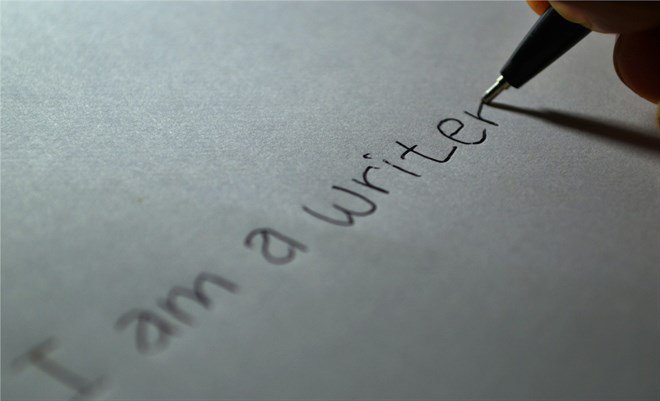 sussexreshive's tweet photo. How are you finding #AcWriMo2019?
I had a sprint at the beginning of the month, but my progress has slowed. So, I'm implementing
#SnackWriting, inspired by @ithinkwellHugh to fit writing around my busy days! https://t.co/62B4S7hsBm https://t.co/TUaQVfMxrg