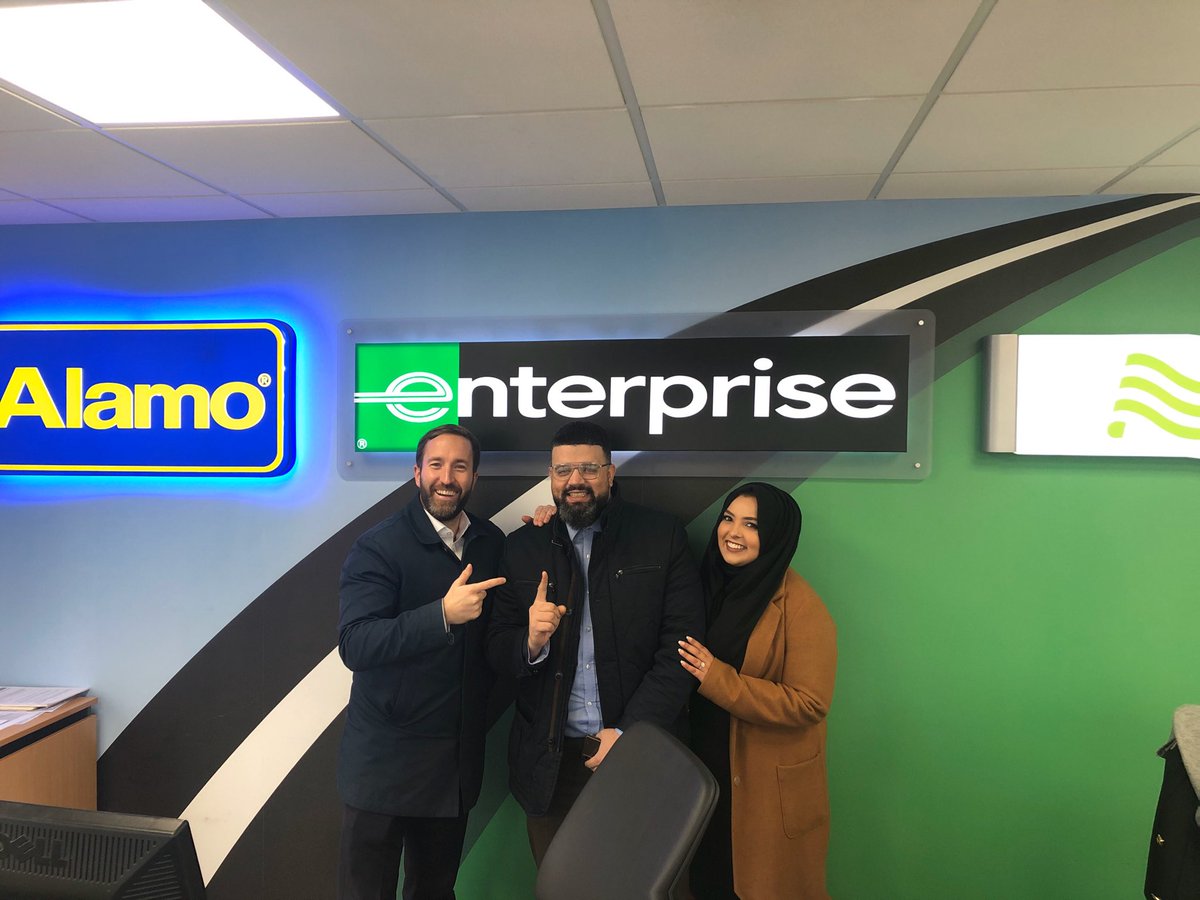 EnterpriseManc1's tweet photo. Today will be a good day at Manchester Airport Nadeem is here to talk all things #ethics #costcontrol #statementreview @U3BetterMan @FalakAhmed14 https://t.co/zZIMJ0P9Kx