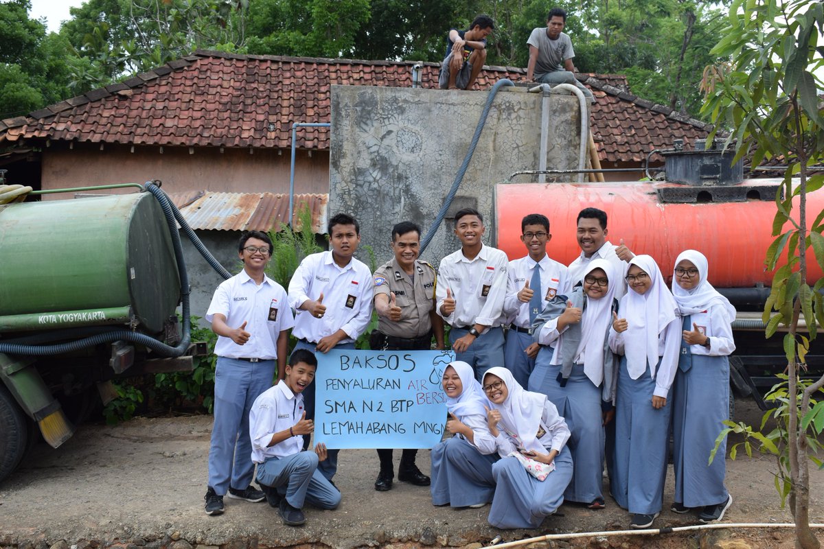 PojokBadu's tweet photo. Pada hari Selasa, 19 November 2019 telah dilaksanakan bakti sosial berupa bantuan air bersih kepada warga Lemahbang RT.25, Kadiwung, Mangunan, Dlingo
#PojokBadu #Utpala #SMANegeri2Banguntapan #Badu https://t.co/yq0WLlClyi