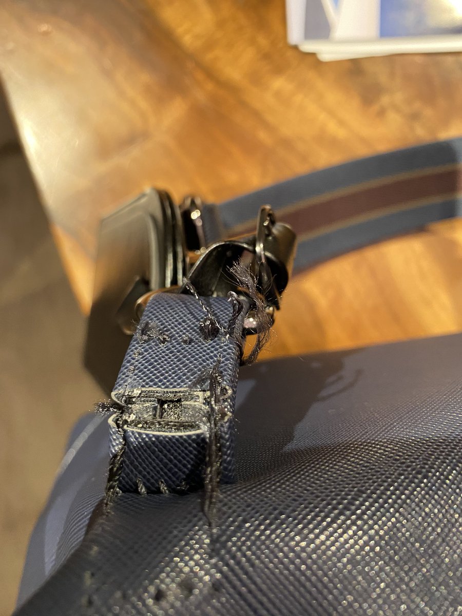 pedro_pete11's tweet photo. @ted_baker had the bag for 5 days! Great quality Ted Baker! https://t.co/CKgvyNg6P8
