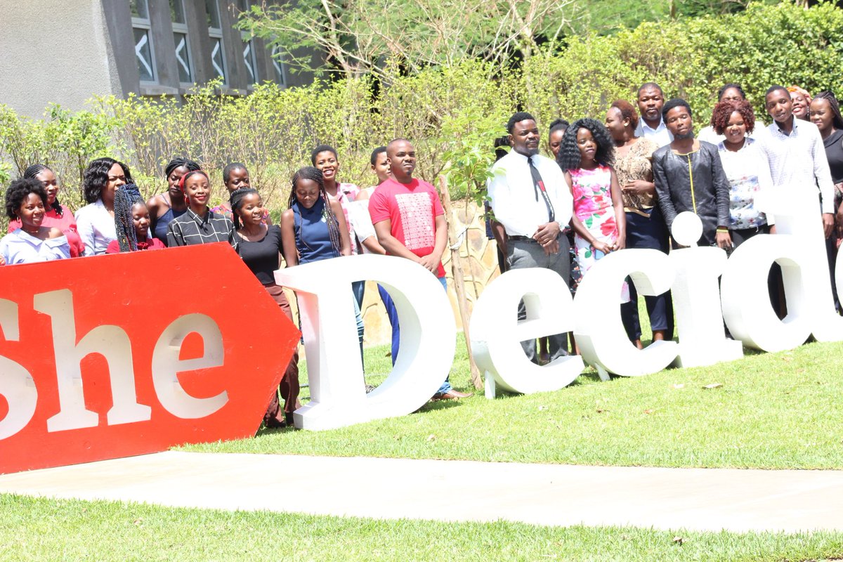 SheDecides tweet media
