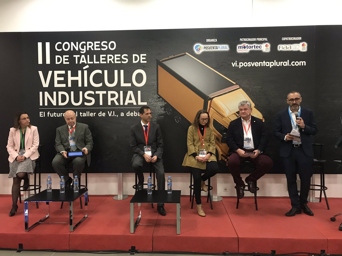 apg_infotaller's tweet photo. Primera mesa de debate en el II Congreso de Vehículo Industrial @feriademadrid #posventaplural https://t.co/rOcHFOYzeP