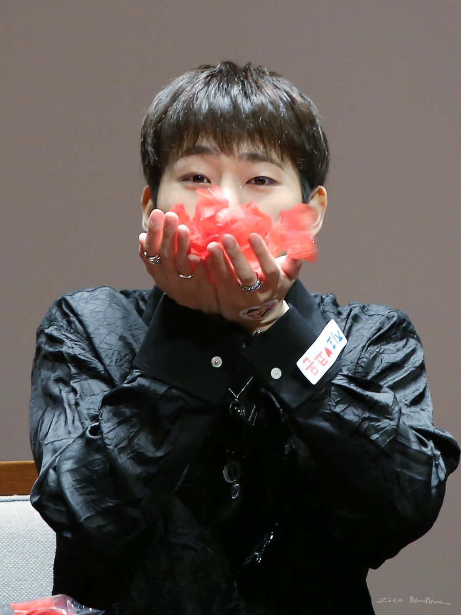 zico pics ✩ ̖́ tweet media