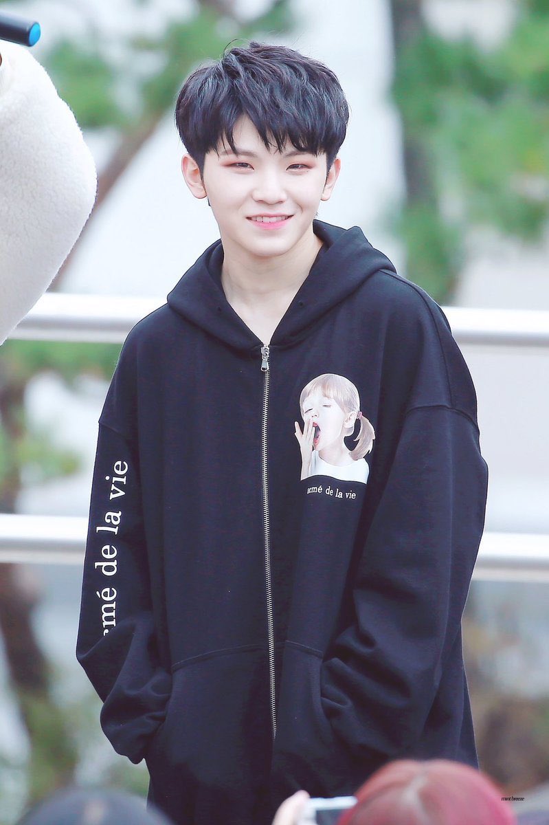 Уджи рост. Seventeen woozy рост. Джихун севентин ли. Уджи из seventeen. Узи севентин.