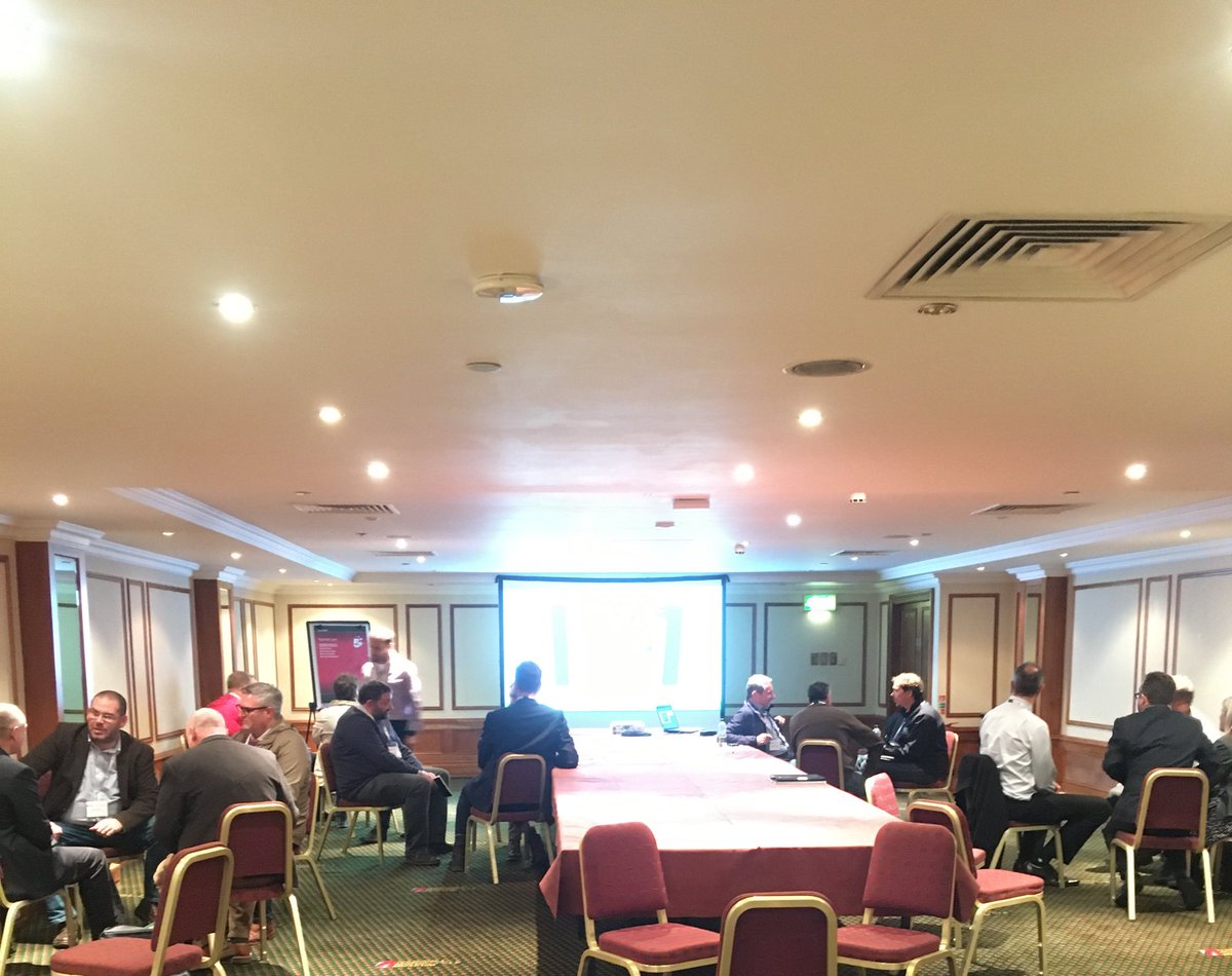 agsgeotech's tweet photo. During his workshop on having effective safety conversations, Quentin Emery of @RMOCAID, explains the golden rule of safety conversations; ‘the only thing you are allowed to tell them is what they have done well, and everything else has to be asked as a question’ #AGSSafety https://t.co/NJUayJx1MN