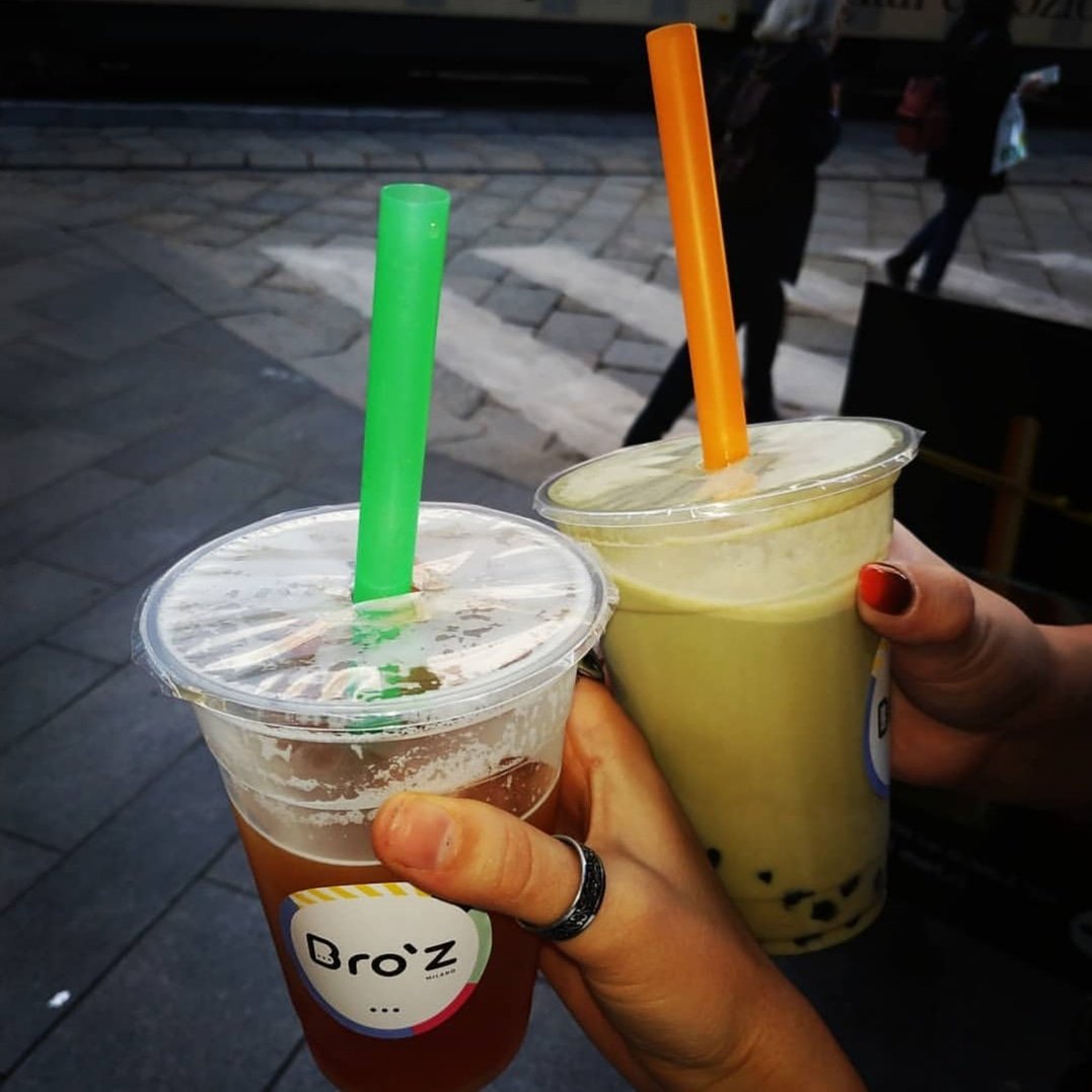 Bro'z combo🥤🥤💖
L'ideale per ravvivare il vostro pomeriggio! 🤩
Grazie @ellen_daizu per la foto
#bubbleta #milkytea #boba #brozmilano #bobalovers #bubbletealovers #milano