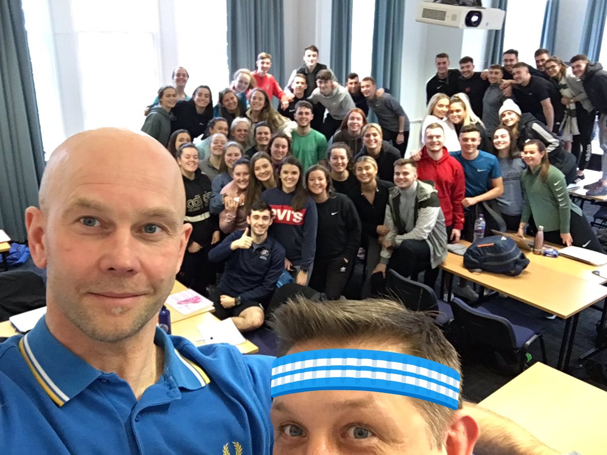 murraypcraig's tweet photo. Annual Year 4 sport psychology selfie time! #PEP4 https://t.co/yC2LDcnXV5