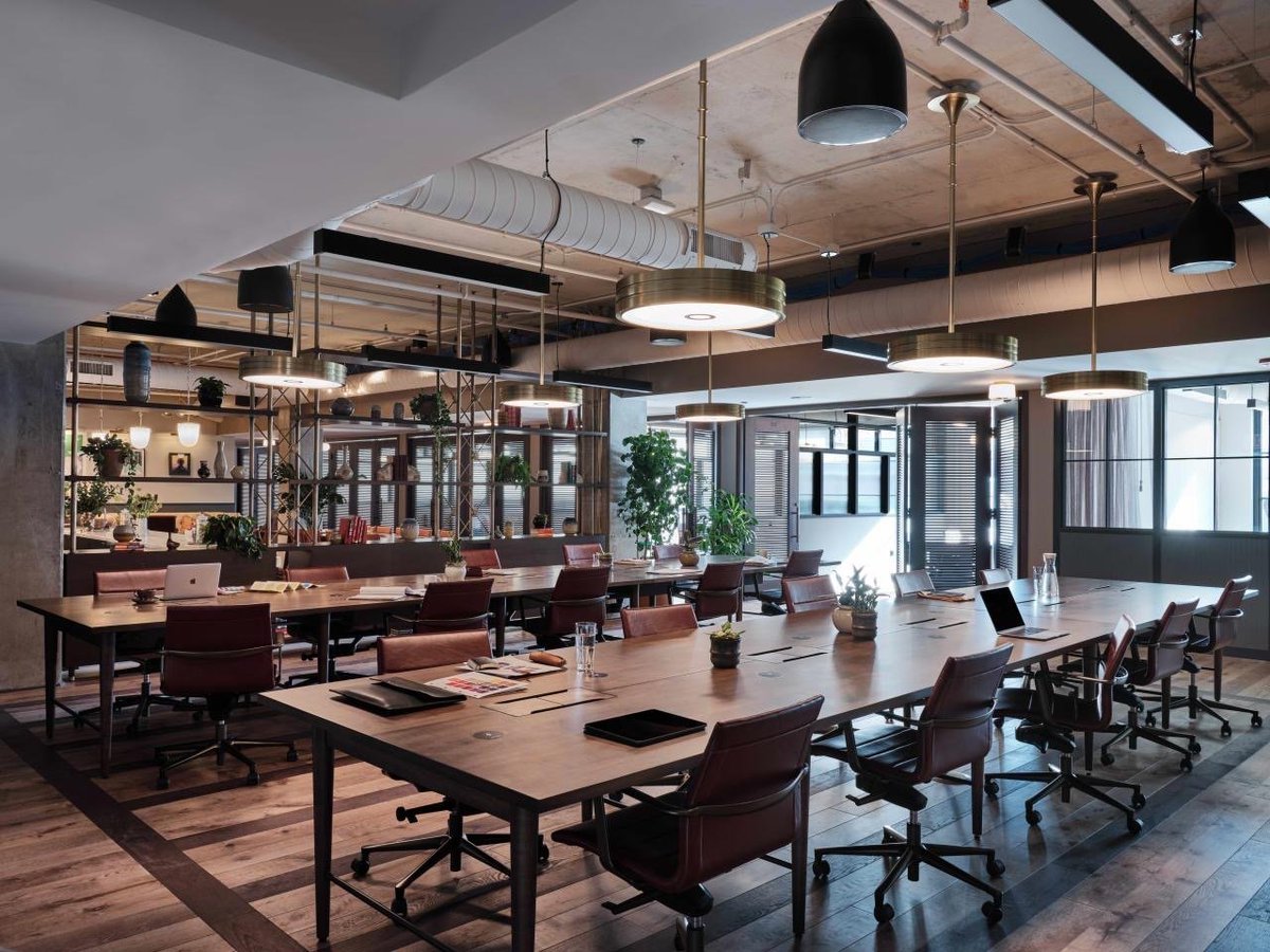 Power_Construct's tweet photo. Working From_Chicago is officially open! Located on two floors of the Hoxton Hotel built by Power, the CoWorking space was built by our #PowerWorkplaceGroup as "a home away from home" for all professionals. https://t.co/RGBdCkN4iS #Ennismore #WeBuildChicago https://t.co/u1QVXxakV8