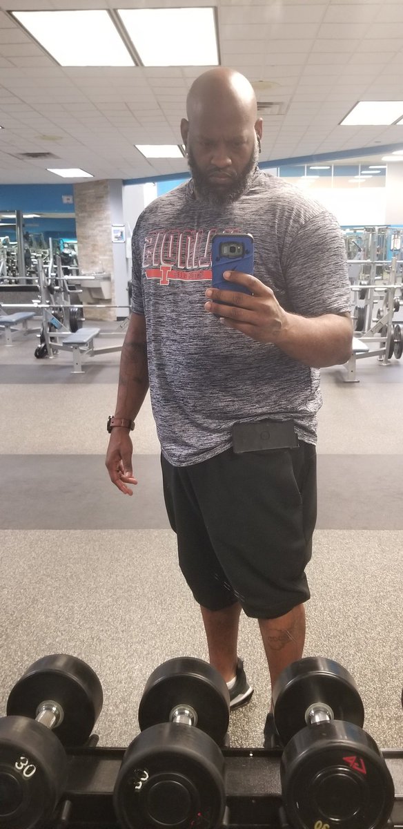 troublesomeaths's tweet photo. #fitness #workout #fitdad #bodybuilding #weightloss #cleaneating #veganlife #veganlifestyle #buffbarber #gains #fitlife #healthyeating #healthyliving #weightlossjourney #fitbarber #transformation #gymrat #bodytransformation #gymtime #gymflow  #weightlossmotivation https://t.co/ExUe6sEQ1X