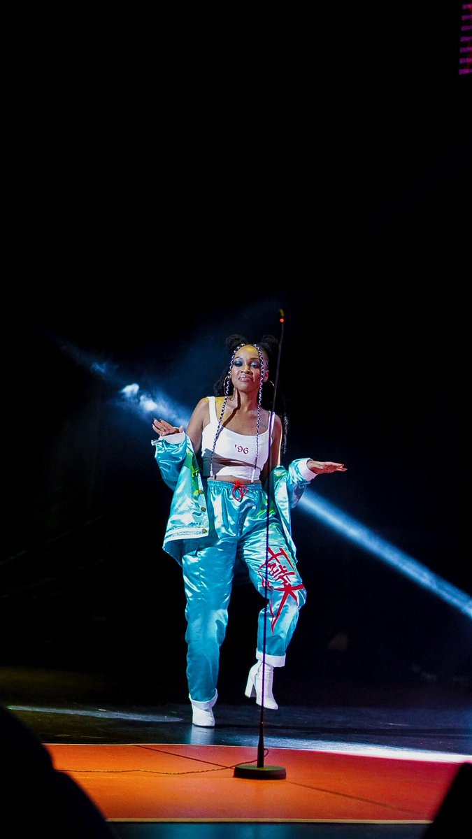 TheeFaithK's tweet photo. I’ve never in my life imagined myself doing this and I did ,😭😭Me!Khensani! I presented the best collabo space at the #SAHHAS,Mantombi your K’ is doing it,I can only imagine how excited you would’ve been.😭❤️ THANK YOU SO MUCH @southafricanhiphopawards for this opportunity💫🙏🏽 https://t.co/SB61MW3Kyv