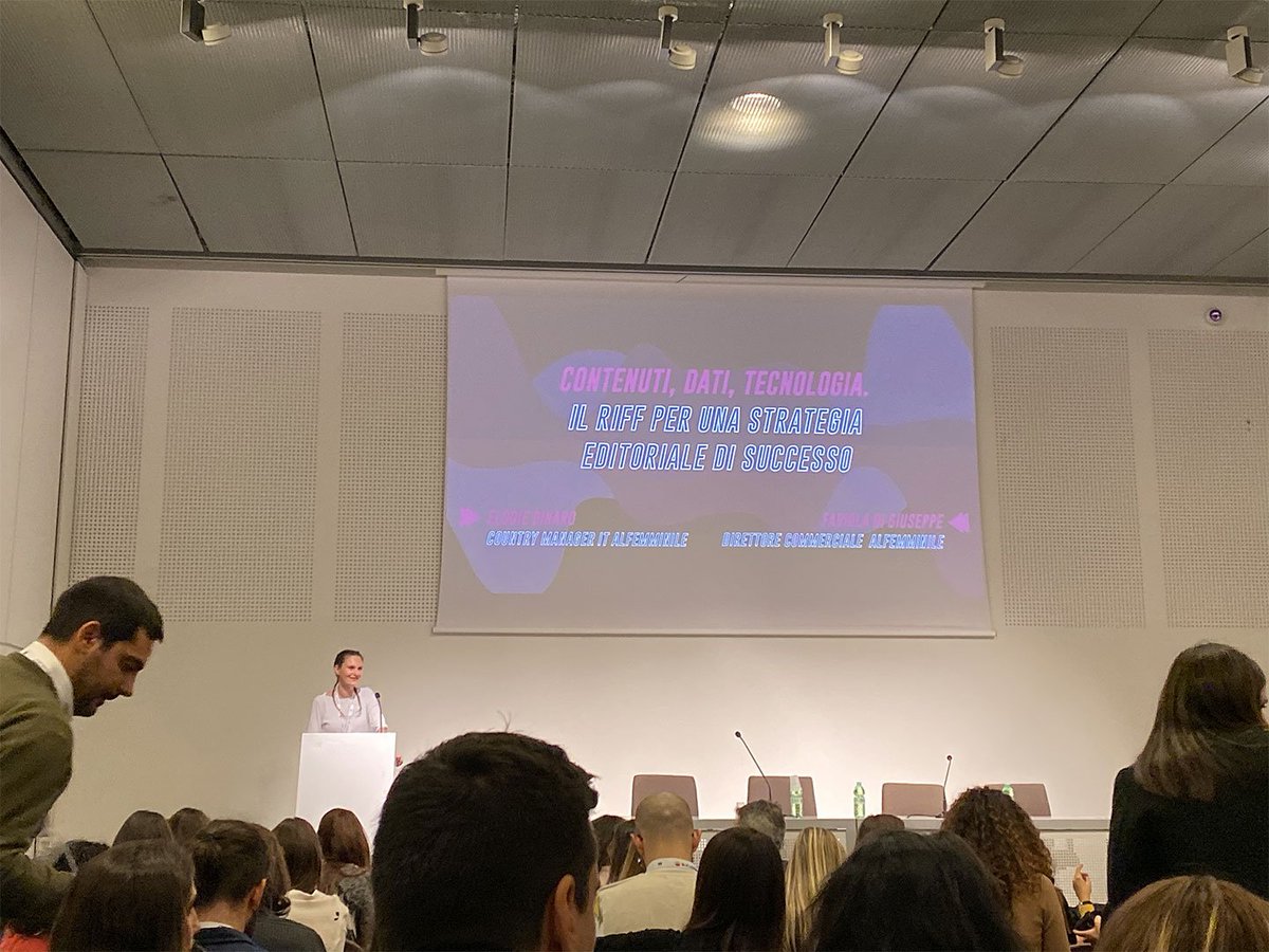 Keyformat tweet media