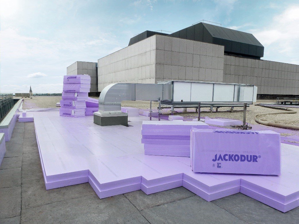 JACKODUR® Plus isolatie is een effectieve oplossing voor alle energie-efficiënte constructies. De innovatieve eigenschappen maken het mogelijk om snel en eenvoudig vloeren, plafonds, wanden, funderingen en platte daken te isoleren

Lees verder: bit.ly/3368Dh1

#jackodur