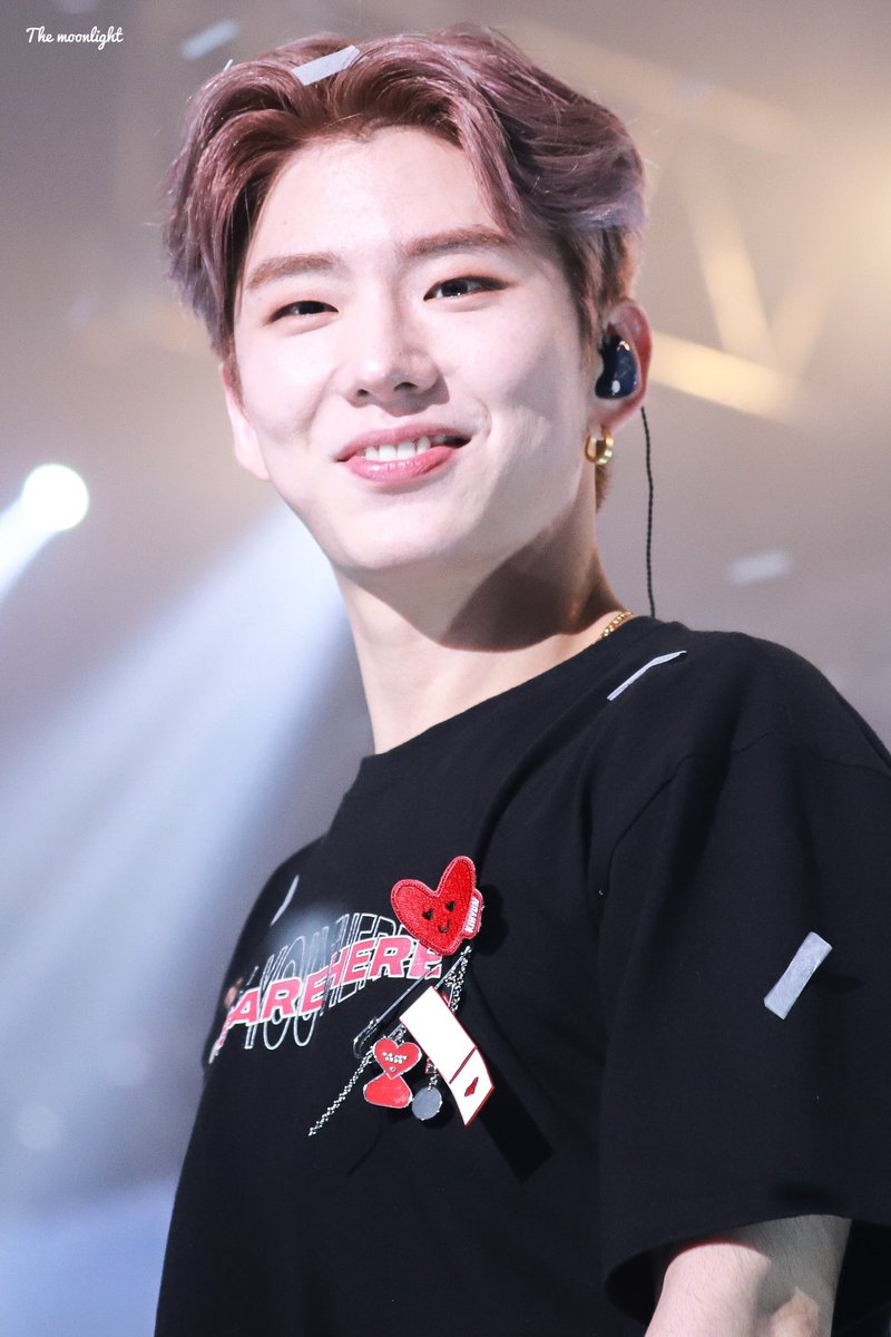 올해도 건강하게 잘 해왔줘서 고맙고
항상 행복하게 만들어줘서 고맙고 
단 1초라도 부끄럽지 않게 당당하게 내가 몬스타엑스 기현의 팬이다 말 할수있게 해줘서 고맙고  
내 가수를 되어줘서 고마워
생일 축하하고 사랑해!!!
앞으로도 잘 부탁하고 끝까지 함께하자💕
#HBDtoKIHYUN <a href="/OfficialMonstaX/">몬스타엑스_MONSTA X</a>