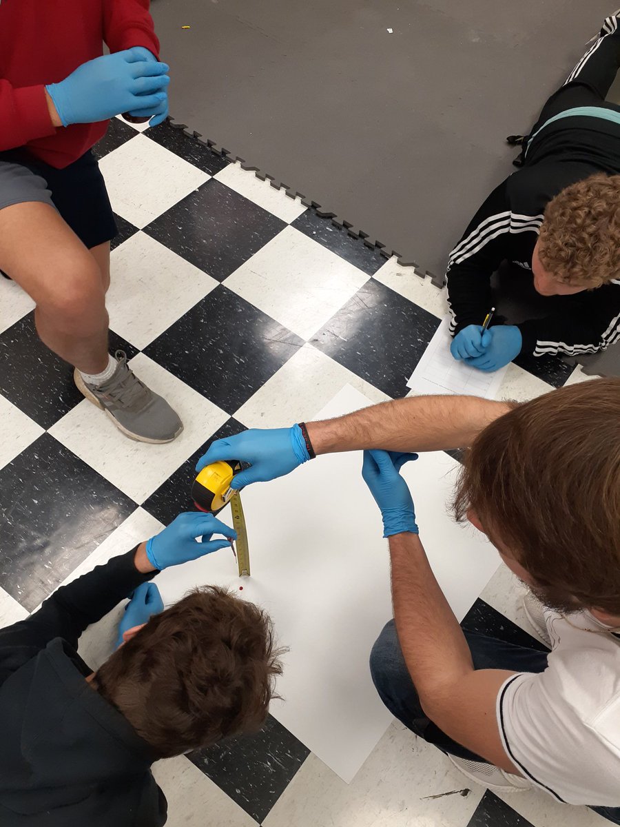 THSCJClub1's tweet photo. CJ III students learning how blood reacts when it hits a surface. #bloodspatter #THSCJ @S_M_Zimmerman @TCSPublic https://t.co/u9s8L0vsoR