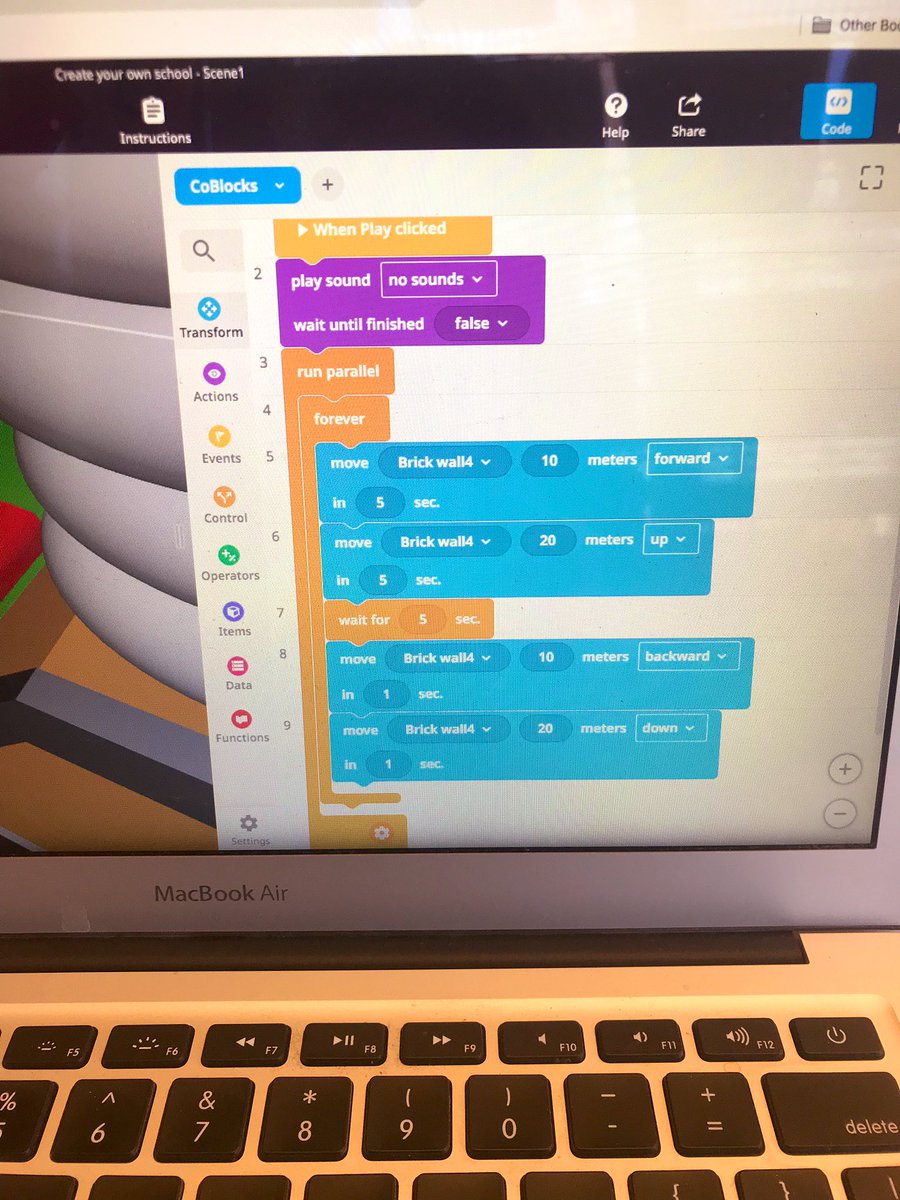 5MissCunningham's tweet image. Students checking out their “ideal schools” on @CoSpaces_Edu via @GoogleARVR I am so impressed with these projects! Students absolutely rocked their coding unit! #codingisawesome @Washington_NJ