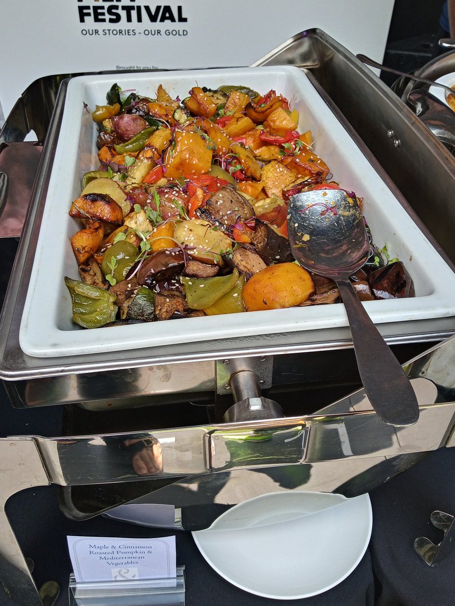 TVwithThinus's tweet photo. Lunch time at @MultiChoiceSA's annual #MultiChoice #ContentShowcase under its special Sandton Square Dome. https://t.co/OQ18OtN82b