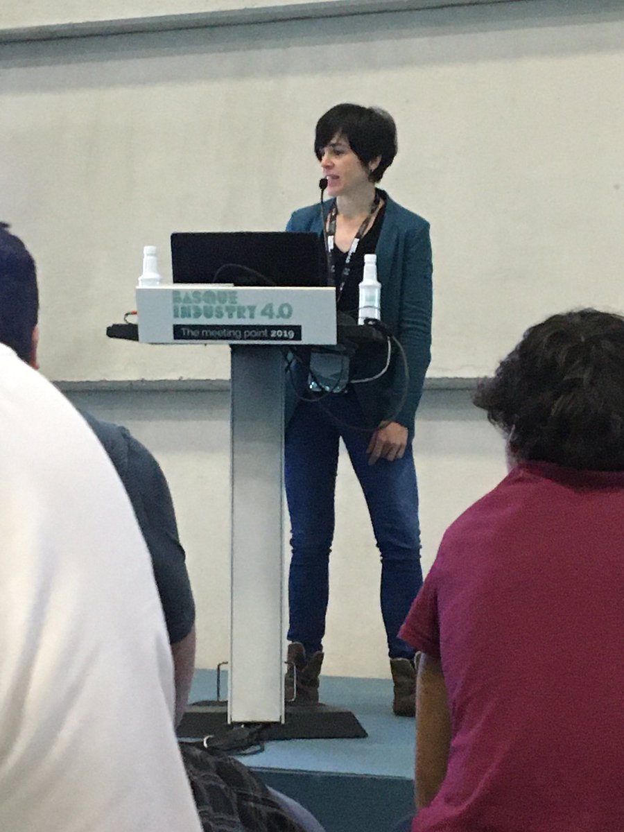 solidvirtual's tweet image. Hemos disfrutado de una maravillosa ponencia en la que @emilgarayar, Itziar @bilbaoport y Eztíbaliz  @FagorIndustrial han explicado los casos de éxito realizados con #4Pe0ple. 
Muchas gracias por confiar en nosotros y en nuestro trabajo 😊