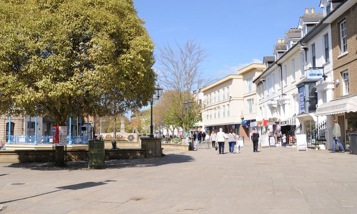 Horsham BID tweet media