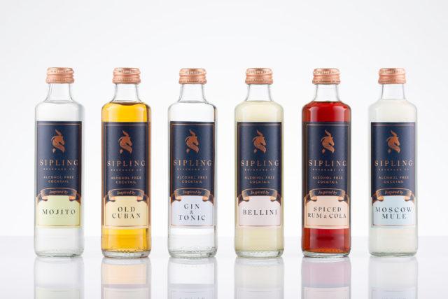 newchapterltd's tweet photo. Low/no alcohol brand has released a range of six ready to drink non-alcoholic cocktails comprising a Bellini, Gin & Tonic, Moscow Mule, Mojito, Old Cuban and Spiced Rum & Cola.
It will soon be rolled out at independent merchants and the on-trade. https://t.co/IUyYJo8P4o