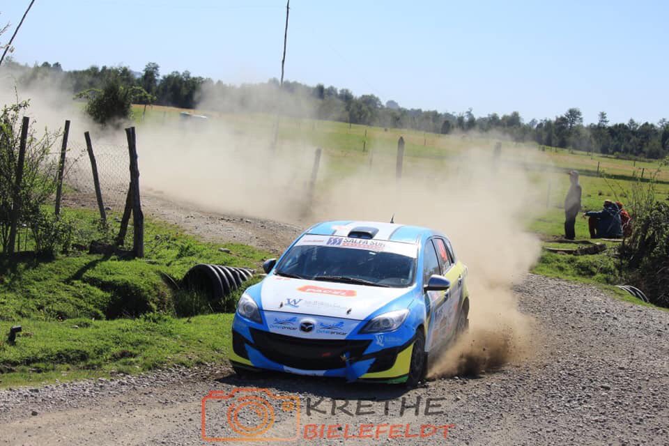 PauloUrenda's tweet photo. Campeón N3 #RallyAvosur  2019
Piloto: Willy Walper
Navegante: Tomas Cañete Heidke
Felicitaciones para los Campeones 2019 https://t.co/Jg9NVorHRB
