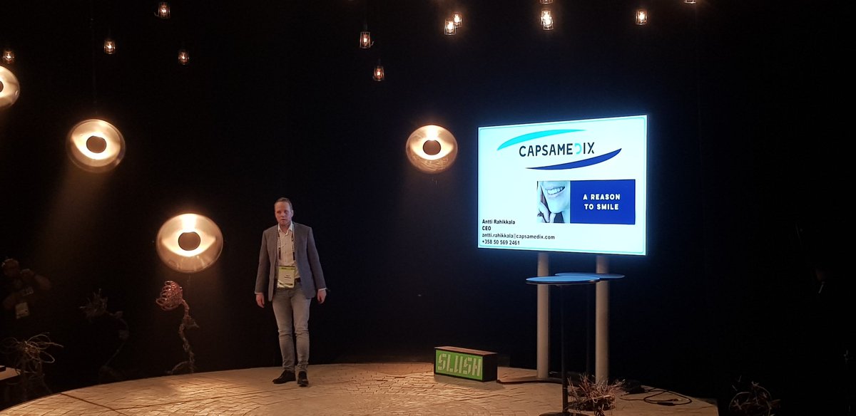 SantosLab_UMCG's tweet photo. Up next our #Capsamedix Oy CEO (https://t.co/7LQ0rqQPMV), Antti Rahikkala, live in ShowCase Studio #Slush19 @SlushHQ, presenting our technology. Go Antti! https://t.co/quZuS2kgVs
