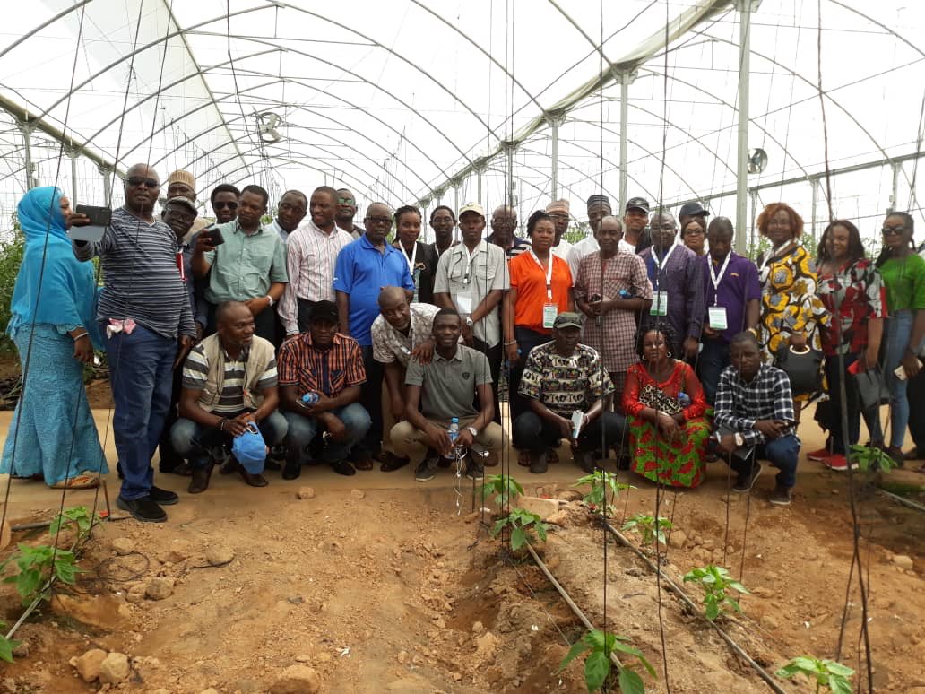 institute_amn's tweet photo. IAMN Post Conference Farms Tour
First stop: L.A.T.C Agro. L.A.T.C Agro Limited (L.A.T.C Agro) is an agro-allied business established in 2013, to leverage the vast opportunities in the agribusiness sector in Nigeria 🇳🇬 #ThinkForward #Thinkforwardwithiamn #Agribusiness https://t.co/j0TZmDixSF