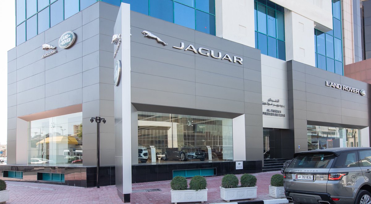qatarliving's tweet photo. Congrats to Alfardan Premier Motors’ on the opening of their newly refurbished Jaguar Land Rover showroom in Al Sadd area, extending excellence in automotive innovation to more in Qatar. For more on the opening visit https://t.co/eCUIhyBrX1
#QLVehicles #motoring
#qatar https://t.co/iv7D1Hmz5a