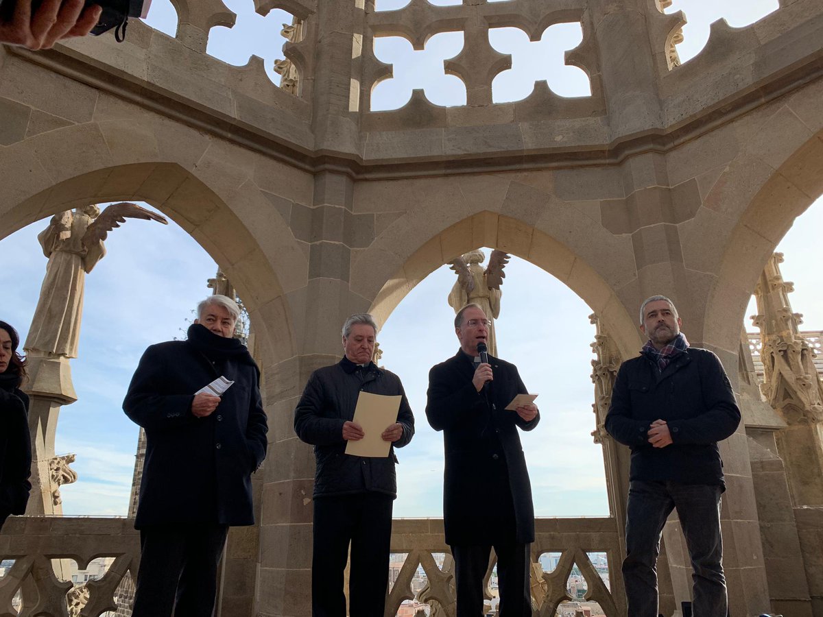catedralbcn's tweet photo. ➡️ Catedral de Barcelona amb el Secretariat de Turisme de @esglesiabcn presenta "Ànima Medieval", per a conèixer la història de la ciutat a través del 🔎 Monestir de @SantPauCamp, la Basílica Santa Maria del Mar i de la Catedral. https://t.co/4zmfCuZ38S