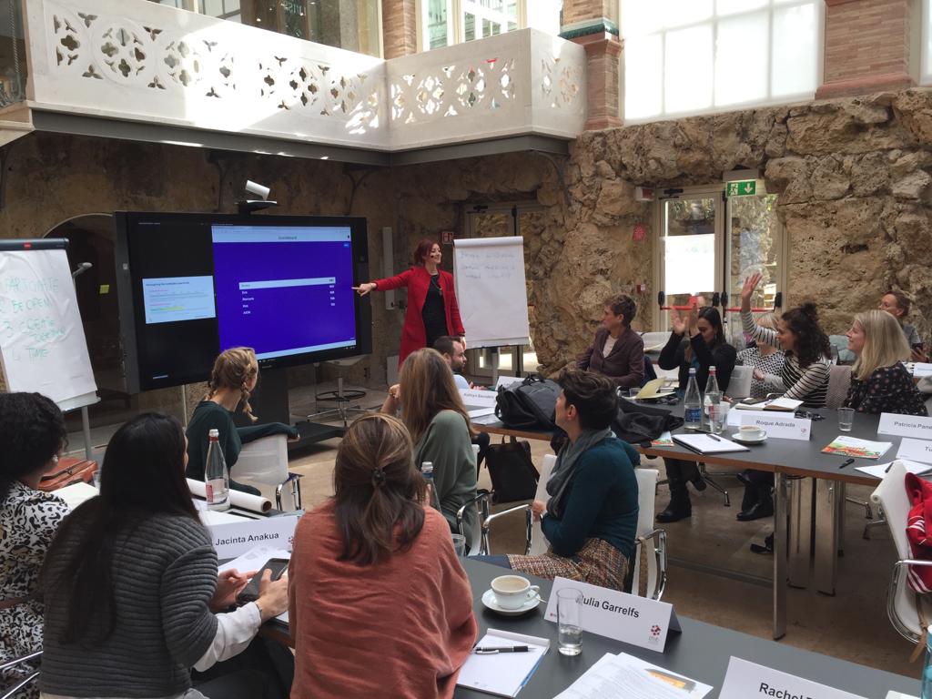 EFMDNews's tweet photo. Day 2⃣ of the #Career Professionals #Development Institute
@eleonoravalent4 Head of Talent Acquisition @mindvalley
is engaging with participants and sharing some insights on #recruiters’ expectations.
@Highered_org #CareerDevInstitute #EFMDProfDev https://t.co/ZKAUTl1e5G