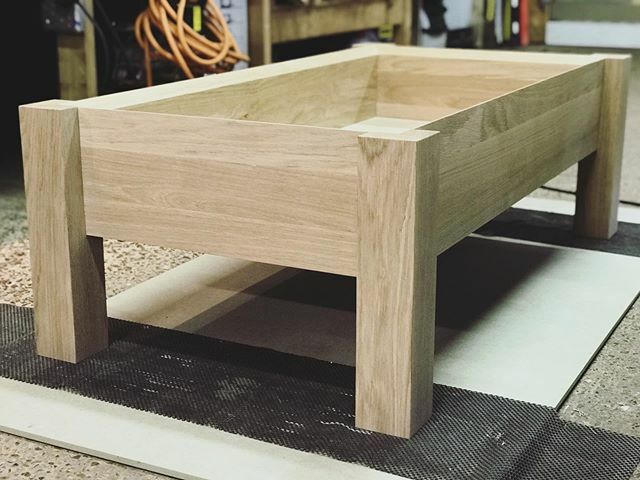 MethodFurniture's tweet photo. Solid Oak Coffee Table/Display Cabinet underway.

#handmadeinbrighton #insidemethod #coffeetable #displaycabinet #45degrees #mitre #solidoak #whiteoak #workinprogress #freestanding #bespokejoinery #bespokefurniture #handmadefurniture https://t.co/Uzynq8Pd0L https://t.co/A3txMQQzR6
