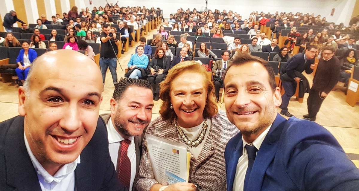 ¡Hoy estamos de congreso en <a href="/unisevilla/">Universidad de Sevilla</a>! 🎉

Nuestra presidenta, <a href="/ConchaYoldi/">concha yoldi</a>, ha intervenido 🗣 en la inauguración del I Congreso Internacional 'Soft Skills. Liderazgo y conciencia' 💡 de <a href="/EFICcoaching/">EFIC</a> y <a href="/Catedra_iDIPE/">Cátedra iDIPE</a>.