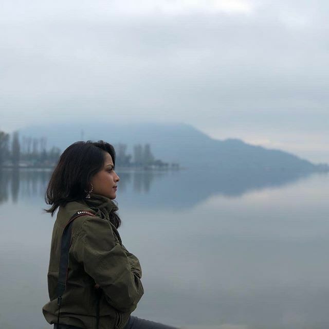 I fall short of word to describe the beauty of Kashmir. This is a real heaven. 
#chhoriionroad #girlstoptravel #stayonroad #rakshdeeptravelstory👯‍♀️ #IncredibleIndia #indiantravelblogger #indiantravelgram #instatraveller #jammukashmir #kashmirdairies #da… ift.tt/348Dyuw
