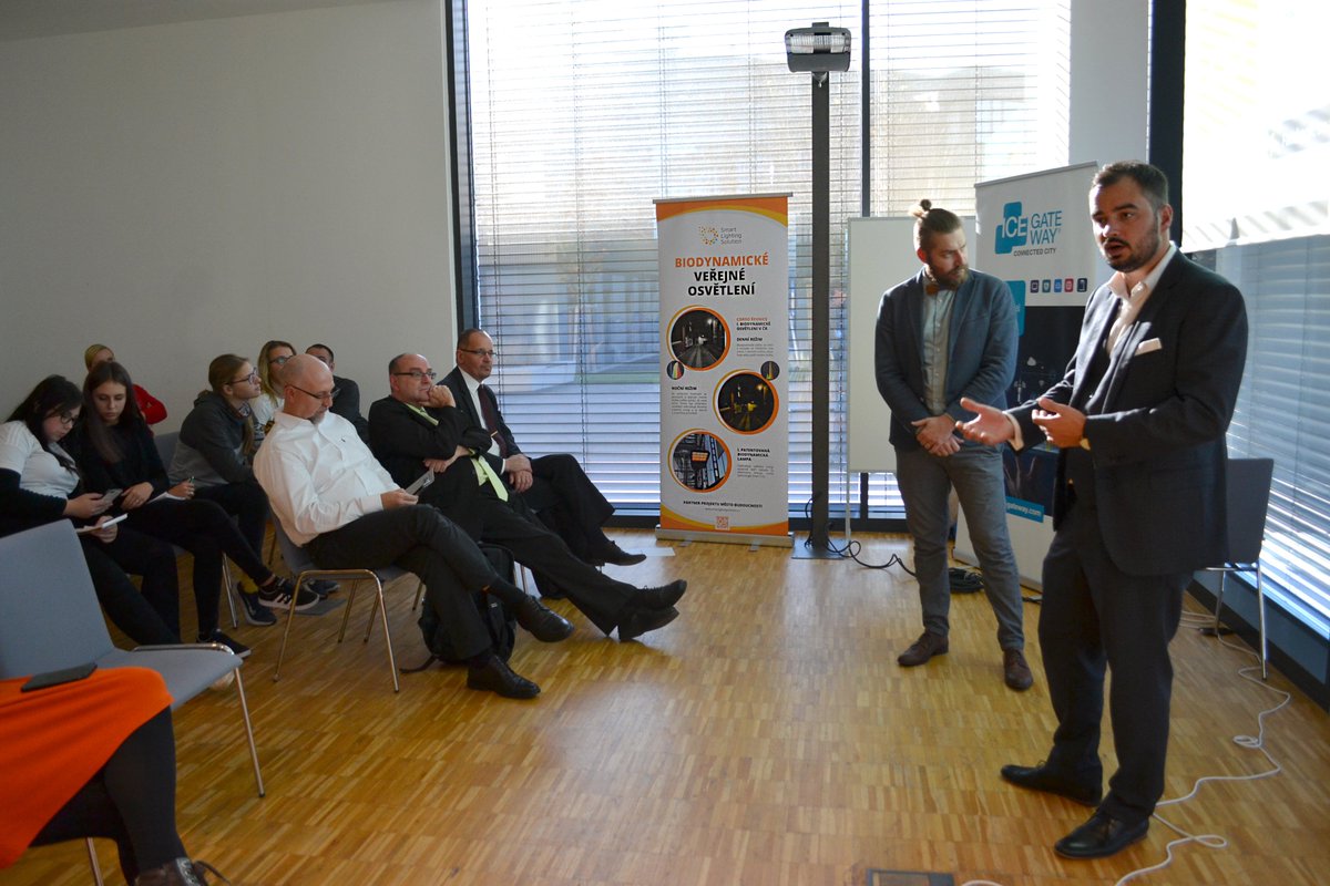 SmartLightingS1's tweet image. Pod záštitou #AspernSmartCityResearch ve Vídni a ústavu #SmartLightingSolution, jsme úspěšně uskutečnili mezinárodní konferenci věnovanou problematice měst budoucnosti, #Smartcities, biodynamickému osvětlení, plánování rozvoje měst a obcí v ČR.#sls#aspern
smartlightingsolution.cz/aspern-smart-c…