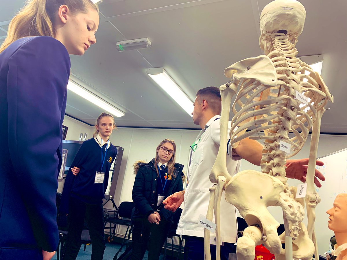 HaylieTalbot's tweet photo. Our Physio @joshpoole is showing the group why it’s so important they know the body inside and out. As a team they work everywhere in the hospital including Critical Care, Respiratory &amp; A&amp;E #AHP #TakeoverESNEFT @ESNEFT https://t.co/YPlyA7NG1N