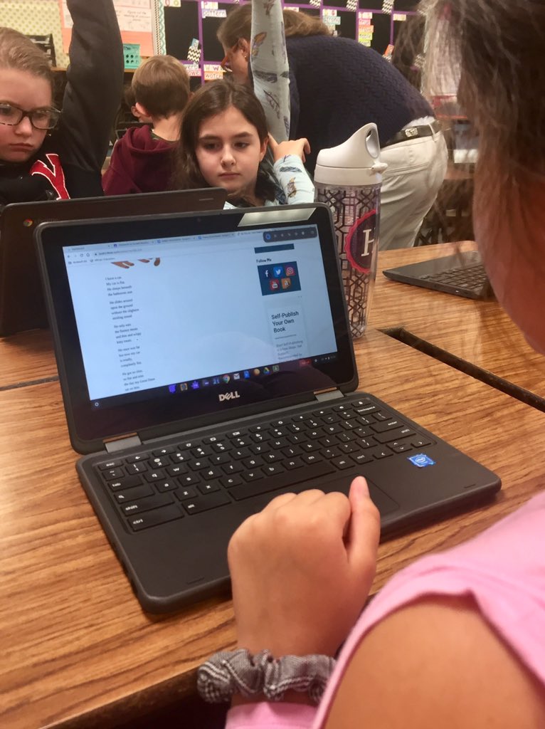 ChristaGoodell's tweet photo. Loved creating our digital poetry collections in Google Classroom with Mrs. Orr today! We also began creating our own Google Doc poems to add to our collection. #loveclp ✏️📚💻 https://t.co/pxvr12o5JD