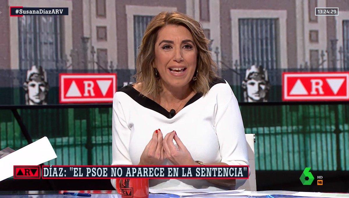DebatAlRojoVivo's tweet photo. 🔴#SusanaDíazARV: "Nos duele porque hay quien se ha aprovechado del partido". ▶ https://t.co/xioHEVzIIO https://t.co/mWWQPxPFJh