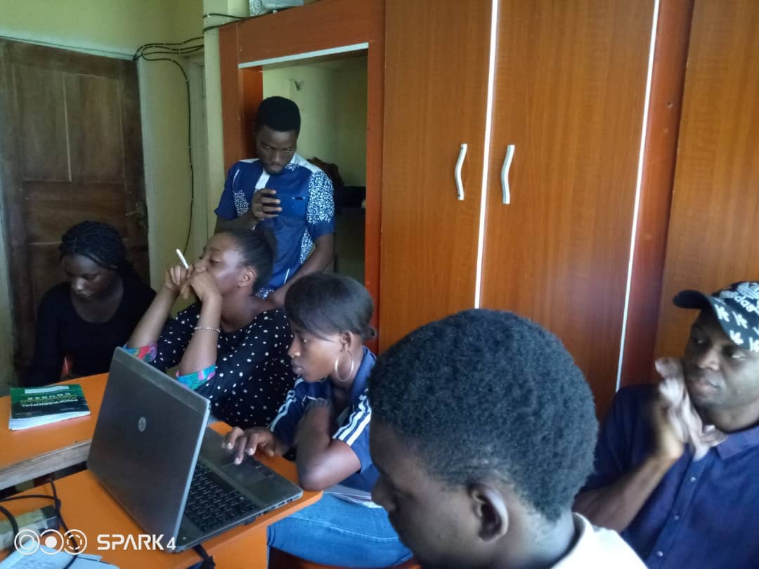 Our instructor (Mr. Patrick Ndifon) @pmndifon helping our participants to refine their ideas for effective optimization #ACCDDSA2019Bootcamp
