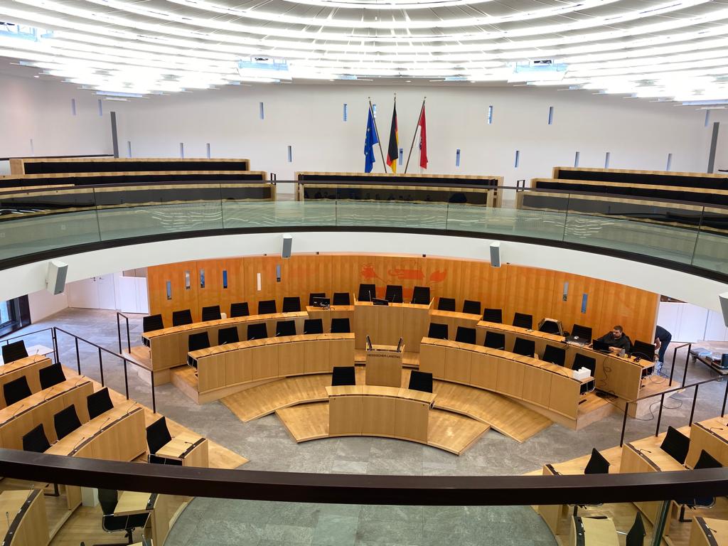 Heute in Sachen #KI und #Datenqualität im #CRM unterwegs - Spannende Infos und Diskussionen beim Arbeitskreis CRM des #Bitkom im Hessischen Landtag #Trovarit #Digitalisierung <a href="/Bitkom_DOffice/">Bitkom Business Software & Digital Office</a> @IT_Matchmaker